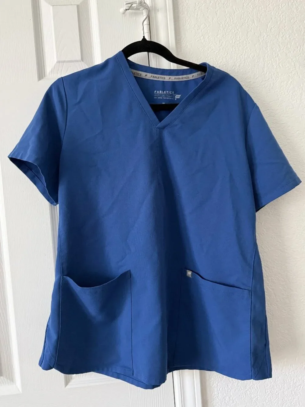 Fabletics Scrub Top - Picture 1 of 2
